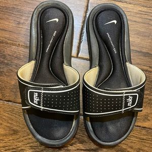 Nike Slides Big Boys Size 6W